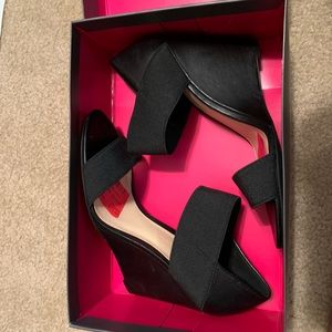 Vince Camuto open toe wedge